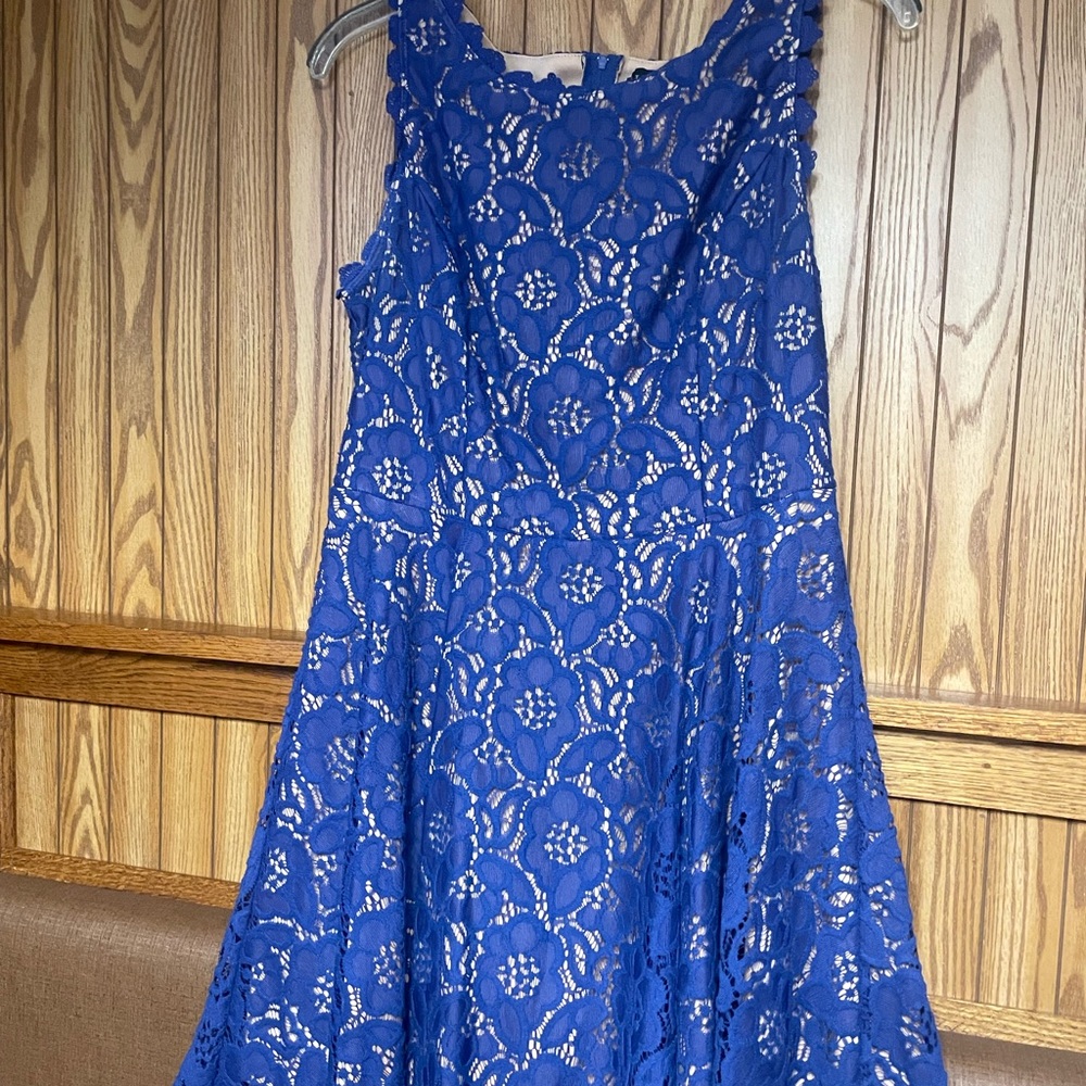 Dress - Picture 3 of 3